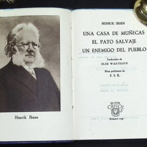 UNA CASA DE MUÑECAS